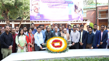 জাতির পিতার সমাধিতে বিডিইউ উপাচার্যের শ্রদ্ধা 