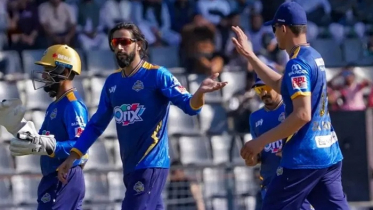 চট্টগ্রাম রয়্যালসকে হারিয়ে আসর শেষ করল ঢাকা ক্যাপিটালস