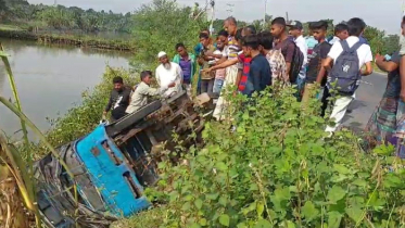 বাগেরহাটে বাস চাপায় ২ মোটরসাইকেল আরোহী নিহত