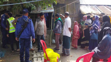 মেঝেতে পড়েছিল নারীর মরদেহ, ঘটনাটি রহস্যজনক