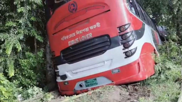বাগেরহাটে বাসের ধাক্কায় ভারতীয় নাগরিক নিহত, আহত ৫