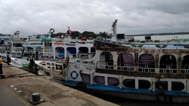 বরিশাল অভ্যন্তরীণ রুটে লঞ্চ চলাচলে নিষেধাজ্ঞা