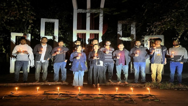 হানাদার মুক্ত দিবসে ববিতে মোমবাতি প্রজ্জ্বলন হানাদার মুক্ত দিবসে ববিতে মোমবাতি প্রজ্জ্বলন