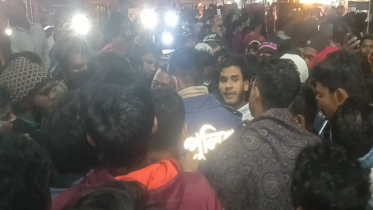 অটোরিক্সা চুরি, জনতার হাতে ট্রাফিক পুলিশ আটক