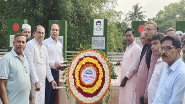 বীরশ্রেষ্ঠ নূর মোহাম্মদের স্মৃতিসৌধে পুষ্পস্তবক অর্পণ 