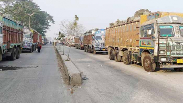দ্বিতীয় দিনের মতো অচল বেনাপোলে আমদানি-রফতানি