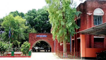 বিধবা চা দোকানিকে কুপ্রস্তাব, রাজি না হওয়ায় চাঁদা দাবি বিধবা চা দোকানিকে কুপ্রস্তাব, রাজি না হওয়ায় চাঁদা দাবি