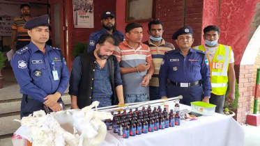 রোগী সেজে ফেনসিডিল পাচারকালে গ্রেফতার ২