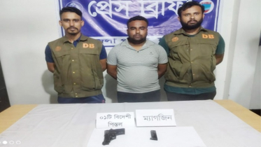 বেনাপোলে অস্ত্রসহ অস্ত্র ব্যবসায়ী আটক