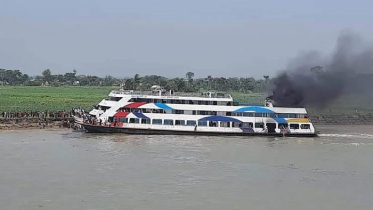 ভোলায় যাত্রীবাহী কর্ণফুলী-৩ লঞ্চে ভয়াবহ আগুন