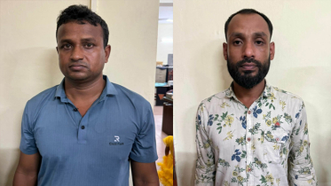 বগুড়ায় ইয়াবাসহ দুই পুলিশ সদস্য আটক