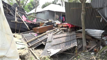 ঘূর্ণিঝড়ে লণ্ডভণ্ড ব্রাহ্মণবাড়িয়ার চার’শ ঘর-বাড়ি, আহত অর্ধ-শত