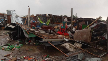 ব্রাহ্মণবাড়িয়ায় টর্নেডোর আঘাতে অন্তত ২০টি ঘর লন্ডভন্ড