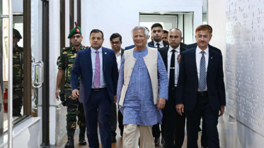 দেশে ফিরেছেন প্রধান উপদেষ্টা