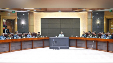 নির্বাচনে সশস্ত্র বাহিনীকে নিরপেক্ষ ভূমিকা পালনের নির্দেশ প্রধান উপদেষ্টার