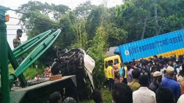 কক্সবাজারে কাভার্ডভ্যান-লেগুনা মুখোমুখি সংঘর্ষে নিহত ৭