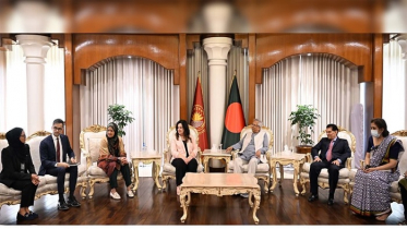 প্রধান উপদেষ্টার সঙ্গে কানাডীয় প্রতিনিধি দলের সাক্ষাত অনুষ্ঠিত