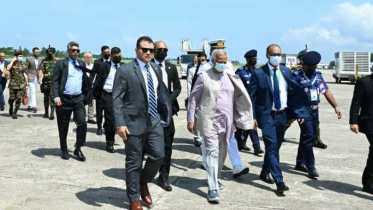 কক্সবাজার পৌঁছেছেন প্রধান উপদেষ্টা 