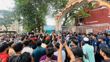 কুমিল্লায় উপজেলা বিএনপির সভাপতি আটক, থানা ঘেরাও