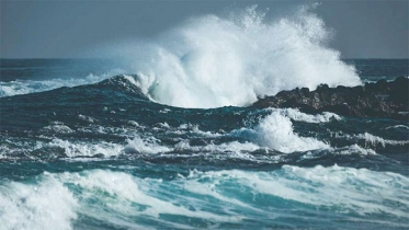 রাতে অন্ধ্রপ্রদেশ অতিক্রম করতে পারে ঘূর্ণিঝড় ‘মোন্থা’