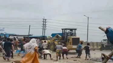 ধামরাইয়ে সওজের উচ্ছেদ অভিযানে হকারদের হামলা, আহত ৬