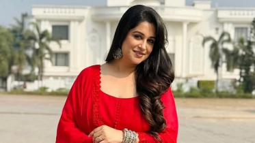 ক্যান্সারে আক্রান্ত দীপিকা ফের হাসপাতালে