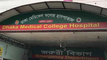 রাজধানীর নিউমার্কেট এলাকায় সন্ত্রাসীদের গুলিতে এক ব্যক্তি নিহত