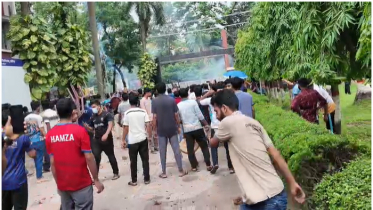 নতুন ভিসির যোগদানকে কেন্দ্র করে রণক্ষেত্র ডুয়েট
