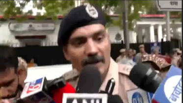 বিরোধী সংসদ সদস্যদের আটকের কারণ জানাল দিল্লি পুলিশ