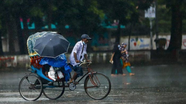 রাজধানীতে স্বস্তির বৃষ্টি