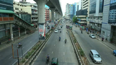 ঈদের দিন রাজধানীর সব রুটেই চলছে গণপরিবহন