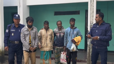 ‘ধর্ষণের গুজব’ ছড়ানো আলোচিত ছিনতাইকাণ্ডে গ্রেপ্তার ৪