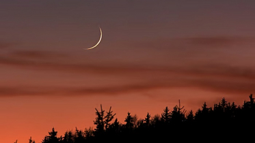 দেশের আকাশে ওঠেনি চাঁদ, শনিবার পবিত্র ঈদুল ফিতর