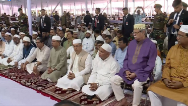 প্রধান জামাতে নামাজ আদায় করলেন রাষ্ট্রপতি ও প্রধানমন্ত্রী প্রধান জামাতে নামাজ আদায় করলেন রাষ্ট্রপতি ও প্রধানমন্ত্রী