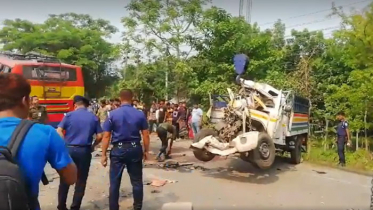 ফরিদপুরে বাস-পিকআপ সংঘর্ষে নিহত বেড়ে ১৪, একই পরিবারের ৫ জন