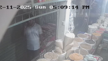 ফেনীতে এক মুদি দোকানে চুরি