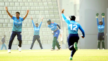 হৃদয়-মুস্তাফিজ নৈপুণ্যে ফাইনালে দক্ষিণাঞ্চল