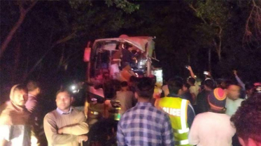 গোপালগঞ্জে ট্রাকের পেছনে বাসের ধাক্কা, নিহত ৩