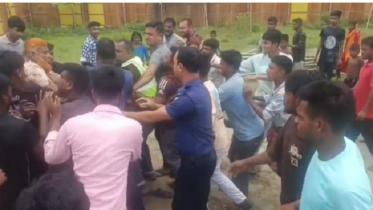 গাইবান্ধায় ছাত্রকে বলাৎকারচেষ্টার অভিযোগ, গণপিটুনির পর পুলিশে সোপর্দ