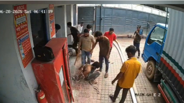 চুরির অপবাদে শ্রমিককে পিটিয়ে হত্যা, ভিডিও ভাইরাল