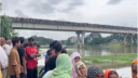 ব্রীজের উপর থেকে নদীতে ঝাঁপ কলেজছাত্রীর