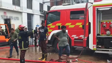 গাজীপুরে ৮ তলা ভবনে আগুন, নিয়ন্ত্রণের কাজে ৯ ইউনিট গাজীপুরে ৮ তলা ভবনে আগুন, নিয়ন্ত্রণের কাজে ৯ ইউনিট