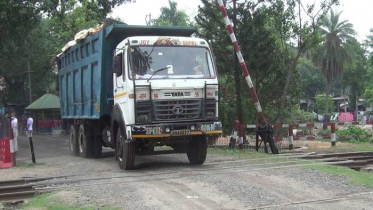 হিলি স্থলবন্দর দিয়ে আমদানি-রফতানি শুরু