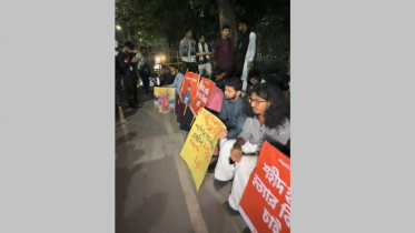 হাদি হত্যার বিচারের দাবিতে যমুনার সামনে ইনকিলাব মঞ্চের অবস্থান