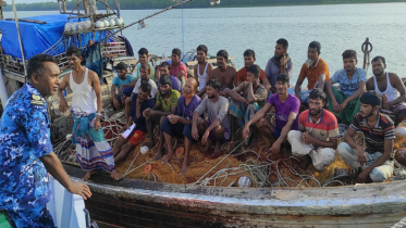 বঙ্গোপসাগরে ৫ দিন ধরে ভাসতে থাকা ৪৪ জেলে উদ্ধার