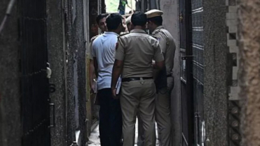 ভারতীয় এক পরিবারকে বানিয়ে দেওয়া হলো ‘বাংলাদেশি’ 