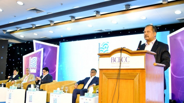 ‘অপতথ্যের হাত থেকে সুরক্ষা’ এখন নাগরিক অধিকার: তথ্যমন্ত্রী ‘অপতথ্যের হাত থেকে সুরক্ষা’ এখন নাগরিক অধিকার: তথ্যমন্ত্রী