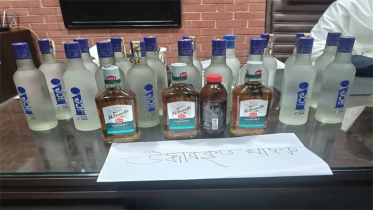 জাবিতে আবাসিক হলে মদ উদ্ধারের ঘটনায় শিক্ষার্থীকে বহিষ্কার