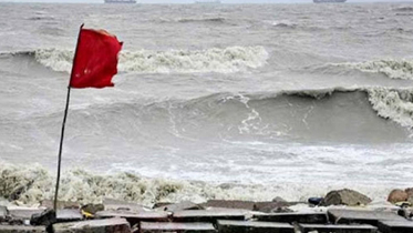 সেন্টমার্টিনে আটকা পড়েছেন তিন শতাধিক পর্যটক