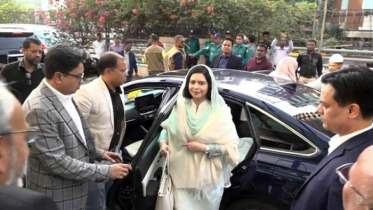 খালেদা জিয়াকে দেখতে এভারকেয়ারে জুবাইদা রহমান